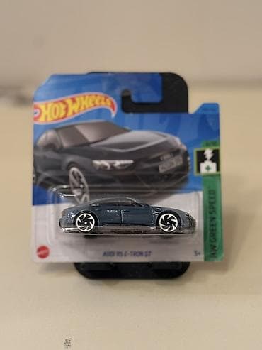 Hot Wheels - Audi RS e-tron GT miniatür maşın modeli - Brend: Hot