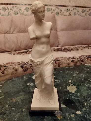 statuya: El işi, Almaniya — 1