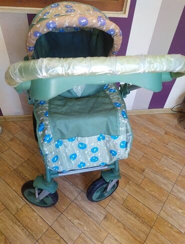 yay kolyaskası: Qiş yay kolyaskası.Az işlənib.Yeni kimidir.Evde yer yoxdu deye — 2