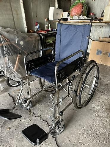 Tibbi geyim: Manual əlil arabası - Çərçivə: xromlu metal konstruksiya, möhkəm və — 3