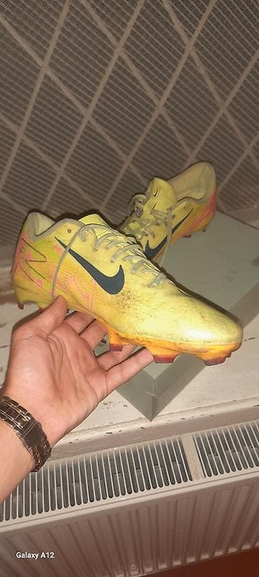 krosofka: Nike Mercurial krampon – 110 alinib 50 manata satlir ciddi aliciya — 2