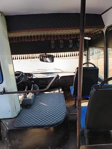 07 arxa kapot: Avtobuslar satilir.Real alicilar elaqe saxlasin.Razilasma yolu ile — 10