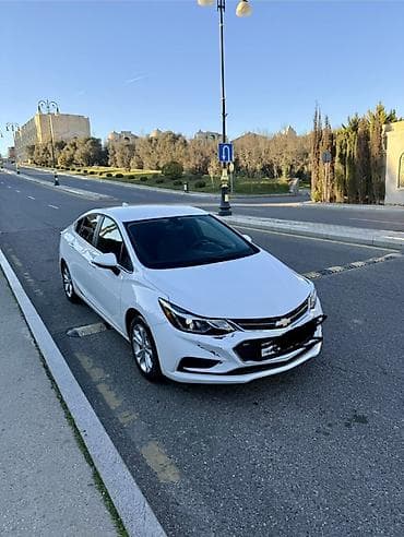 chevrolet cruze 2018: Chevrolet Cruze: 1.4 l | 2018 il 90000 km Sedan — 2