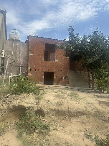 gencede torpaq satilir: 3 otaqlı, 2 kv. m, Kredit yoxdur, Orta təmir — 1