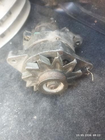 iveco ehtiyat hisseleri: Avtomobil generatoru (alternator) - Tip: Kəmərli alternator, mexaniki — 4
