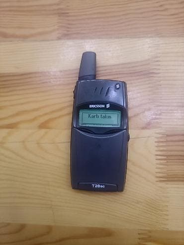 Ericsson T28sc – klassik “flip” mobil telefon Xüsusiyyətlər: - Model