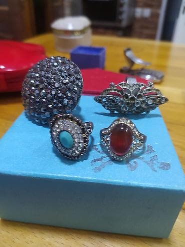 Qadın üzükləri dəsti - Klassik və retro üslubda müxtəlif modellər -