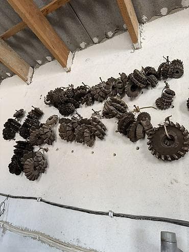 82 frez dezgahı. Tam işlekdi. Çox sayda aprafka ve frezleride üzerinde — 3