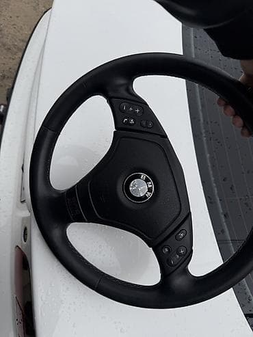 bmw e39: Bmw e46 e36 tinin m sukani. E34 e39 da gedir. M tikiwlernendi . Znakin — 3