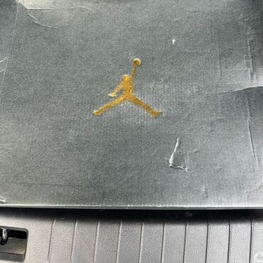 Məhsul: Jordan basketbol krossovkaları Model kodu etiketdə — 4