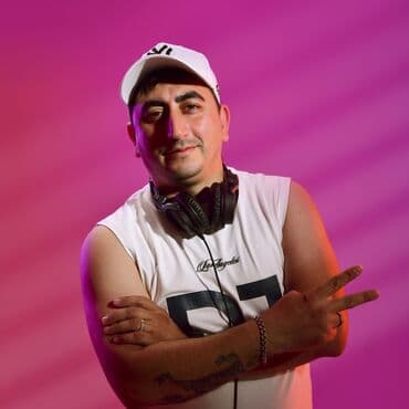 mikro aftobus: 🎧 Professional DJ Xidməti Pub • Restoran • Ad günü • Banket 🔊 Güclü — 1