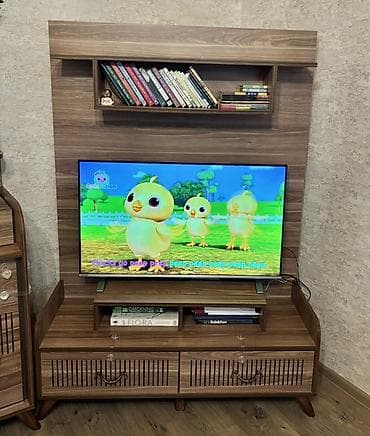 İşlənmiş, Düz TV altlığı, Polkalı, Laminat