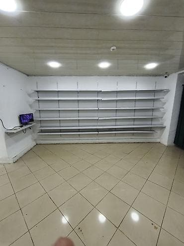 inşaatcılar kirayə: Aura qadın canta mağazasında bir hisse şöbə 200 arendaya verılır qadın — 1