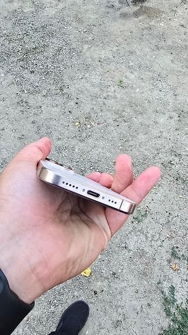 apple magsafe: IPhone 16 Pro, 256 GB, Face ID — 4