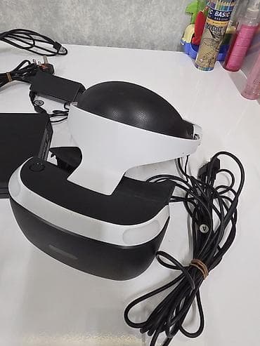 14 pro: Sony PlayStation VR (PSVR) tam set Məzmun: - PSVR qulaqcıq/headset — 1