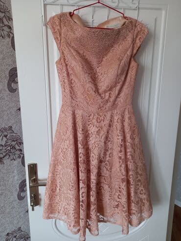 zapi satilir tecili: Salam Paltar 1 defe geyinilib, balaca oldugu ucun satilir. 38 — 2