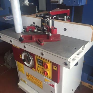 taxta dik: Dık frez teze Türk istihsali 5.5 kw (7.5 hp) 10.000 avarot — 1