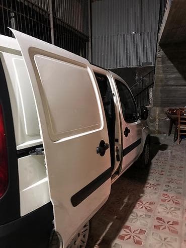furqon ceşka: Fiat Doblo Cargo furgon - Korpus: ağ rəngli, ikiqat sürgülü yan qapı — 4