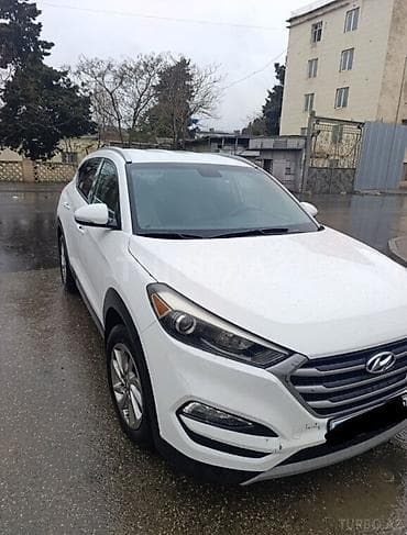Hyundai Tucson: 1.6 l | Krossover — 3