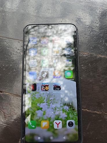 ucuz kamputer manitoru: Redmi 13C, 256 GB, Simsiz şarj — 4