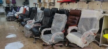 детский компьютерный стул, кресло: Новый, С колесиками, Рукояти не регулируются, Кожа — 8