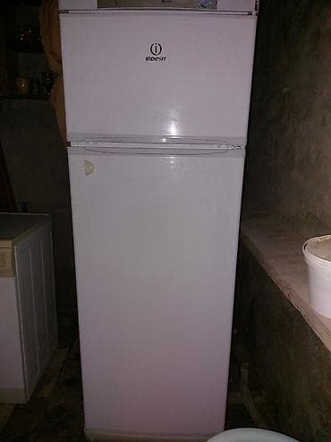 İşlənmiş 2 qapılı Indesit Soyuducu Satılır, rəng - Ağ