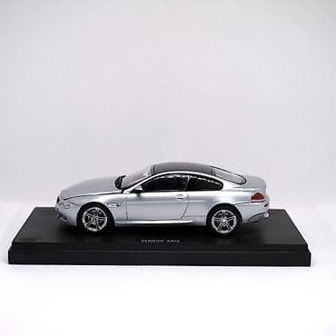 gumuşdur: BMW M6 modeli • İstehsalçı - Kyosho • Ölçü: 1/43 • Material: Metal — 1
