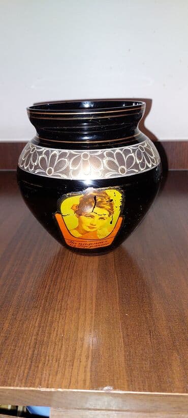 kala gul: Güldan.1970ci iı Almaniyadan alinib. işlənməyib — 3