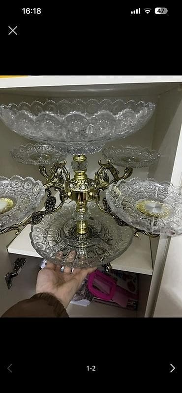 quru: Zərif dizaynlı çoxmərtəbəli meyvə və şirniyyat standı - Material — 1