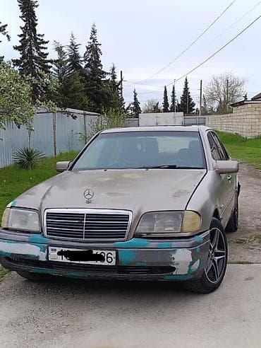 w204 turbo az: Mercedes-Benz 220: 2.2 l | 1994 il Sedan — 3