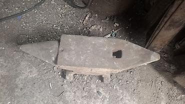 qelem seti: Dəmirdöymə örs - Material: tökmə polad/gücləndirilmiş dəmir gövdə — 2