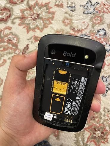 Elektronika: Blackberry Bold Touch 9900, rəng - Qara, Düyməli — 10