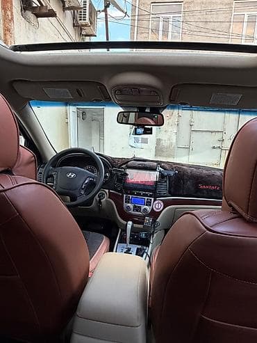 tesla model x: Hyundai Santa Fe: 2.7 l | 2008 il — 10