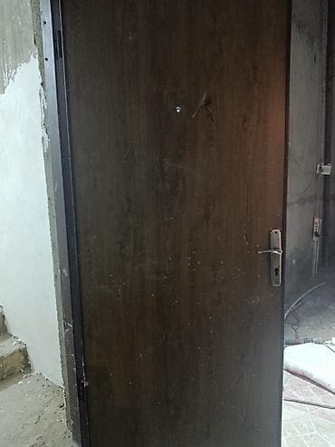Dəmir giriş qapısı - Material: metal konstruksiya, taxta teksturalı lalafo.az -da Dəmir giriş qapısı - Material: metal konstruksiya, taxta teksturalı