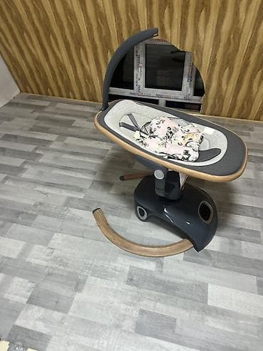 4moms baku: Oğlan və qız üçün, Beşik, Matras ilə, Yellənmə mexanizm ilə — 3