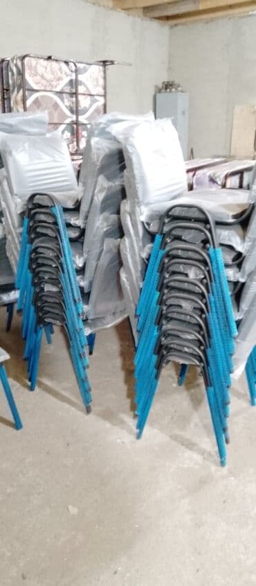 kafe ucun stullar: Stullar Oturacaqlar Masalar Stollar Kafe və cayxana üçün Stol stul — 28