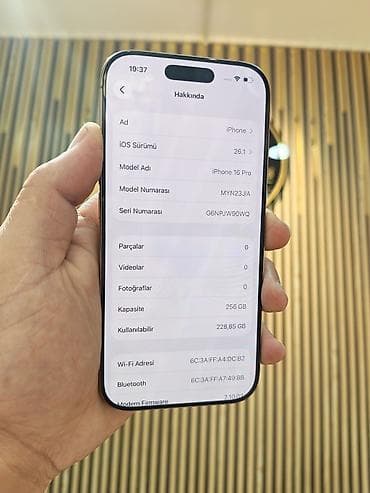 philips xenium 9@9h: IPhone 16 Pro, 256 GB, Desert Titanium, Zəmanət, Simsiz şarj, Face ID — 2