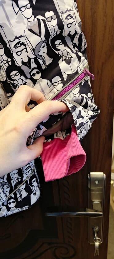 Cinslər və şalvarlar: Куртка зимняя, лёгкая, фирменная,очень удобная. В отличном состоянии — 3