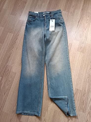 ZARA qadın cins şalvar - Model: düz kəsim, yüngül “washed” effekti