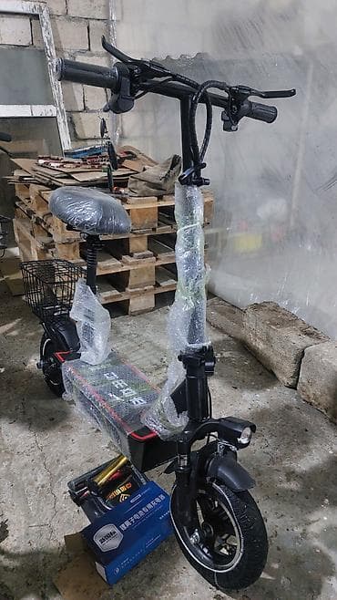 disk tekerler: - SKUTER, 50 sm3, 2024 il, 1 km — 4