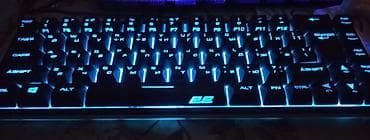 iphone 14 pro qiymət: Kompakt arxa işıqlı klaviatura 65% ölçülü kompakt dizayn: yön tuşları — 3