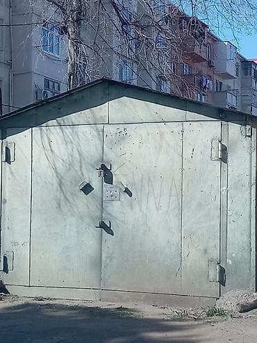 Sənədlidir,material paxlava metaldandır,en 3.5m uzunluğu 6.50 m