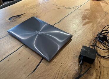 продаю ноутбук: İşlənmiş ASUS Vivobook, 15.6 ", Intel Core i7, 256 GB, Ünvandan götürmə, Pulsuz çatdırılma, Rayonlara çatdırılma — 1