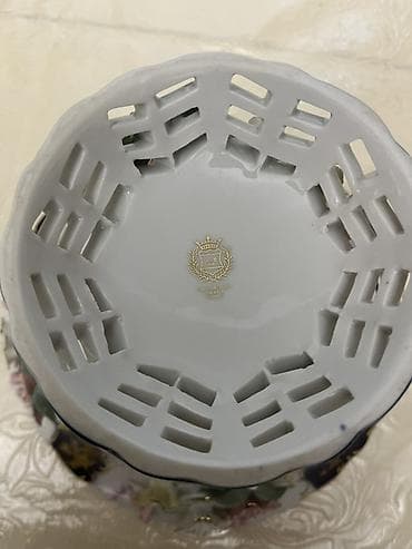 marcipan tort sekilleri: Thun (1794), Çexiya istehsalı, 24K qızıl işləməli porselen dəst — 2