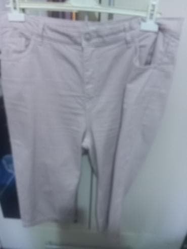 Açıq rəngli qadın şalvarı - Model: klassik kəsimli, beldə düymə və