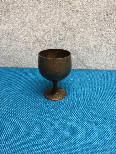 qizil onluq qiymeti 2022: Antik Latun Nelbeki ve murebbe qabi qiymet 1 eded ucun . 3 eded var — 18