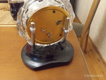 зеркало со столиком: Настольные часы, Механические — 2