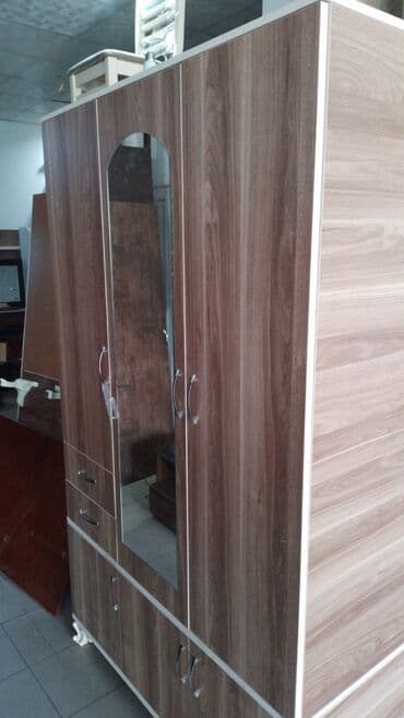 qapilar qiymeti: 100azn başlayan qiymətlər 1 qapi 45eni45derin 190 hündür 2qapi — 21