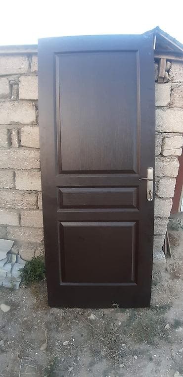 giris qapisi: Otaq qapıları satılır ​Vəziyyəti: Yeni kimidir, çox yaxşı saxlanılıb — 1