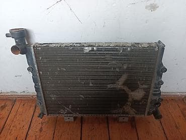 bmw e39 lip: Avtomobil radiatoru - Material: alüminium əsas, plastik yan çənlər - — 2